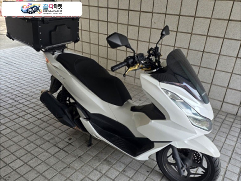 혼다 PCX 21년식 팝니다