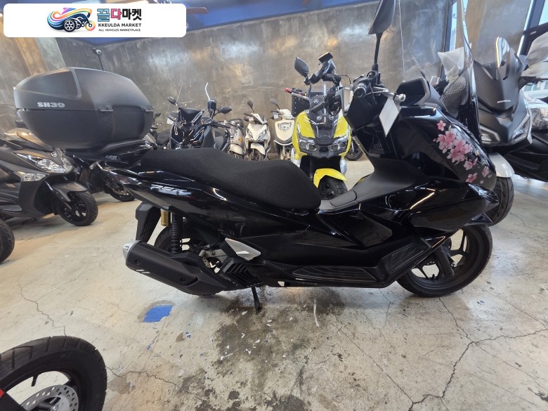 2025 pcx 2270km 짧은키로수 신차급 판매!