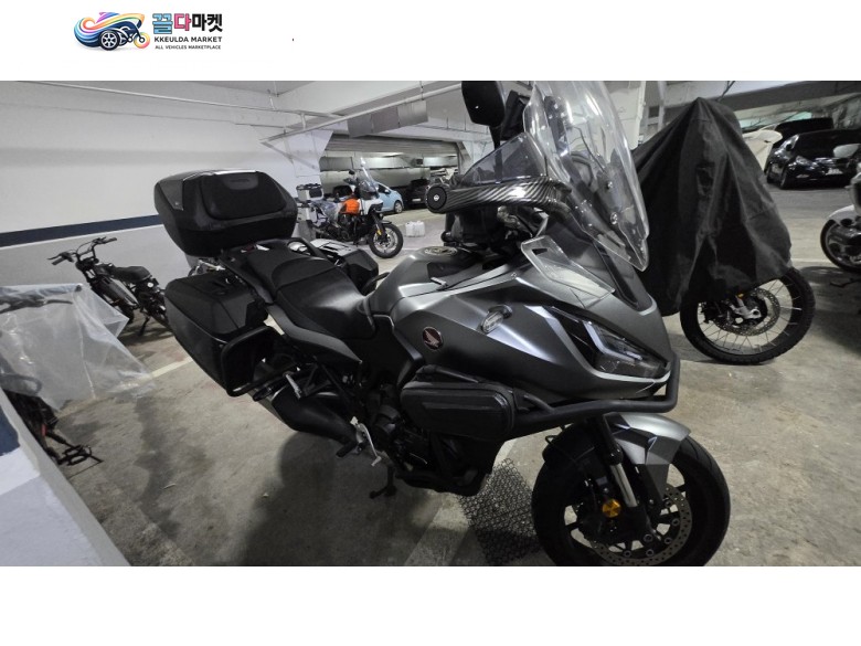 NT 1100 DCT (경기안양), 23년식 20,600km