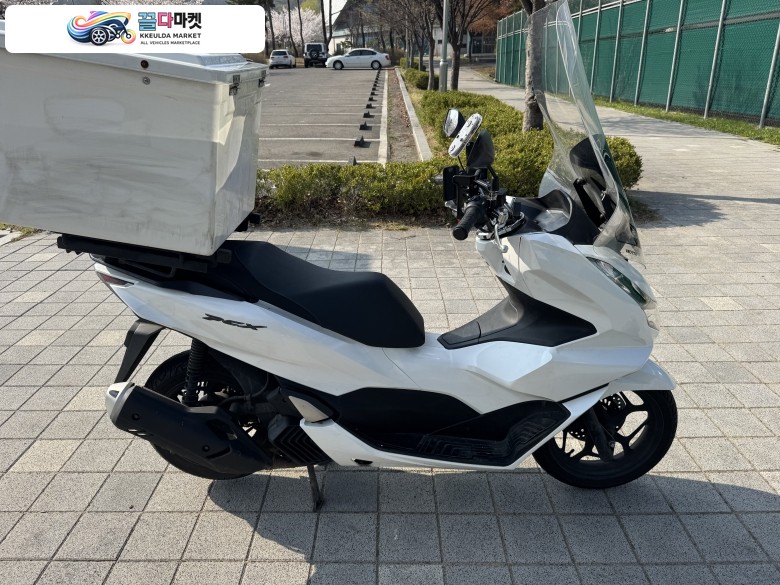 혼다 pcx125 23년 abs 배달풀셋팅 화이트컬러 깔끔한 차량팝니다