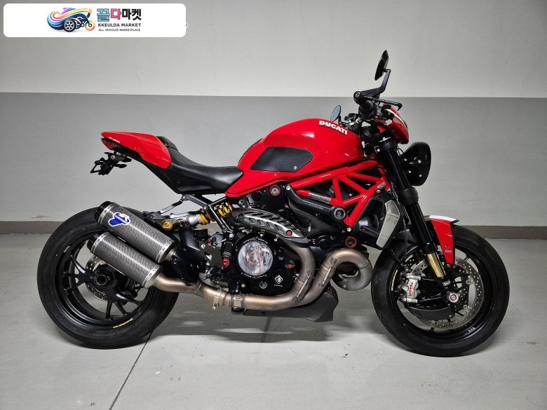 신차급 풀튜닝 풀옵 1200R 판매합니다.