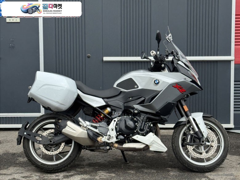 BMW F900XR 21년식 2만키로