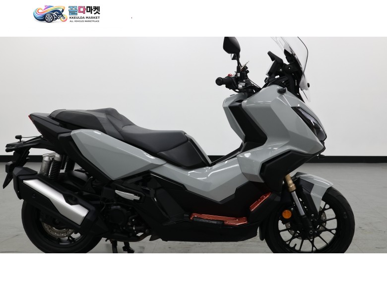 [ 매버릭바이크 ] / 실사용 세팅 완벽, 열선그립 장착된 혼다 ADV350 판매합니다.