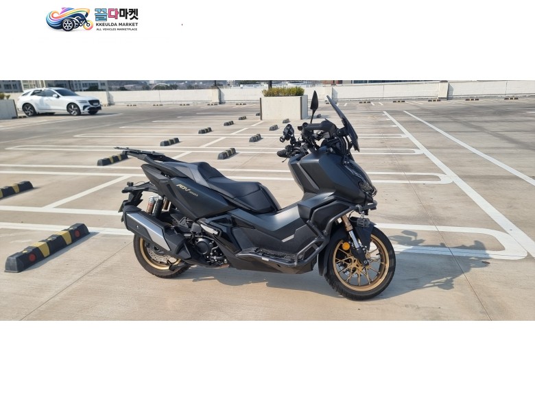 혼다 adv350 25년식 판매합니다