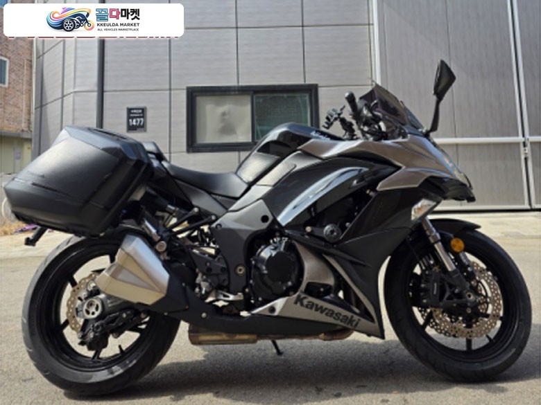 z1000sx/2017년식/25,323km/1인신조 차량/앞뒤타이어신품