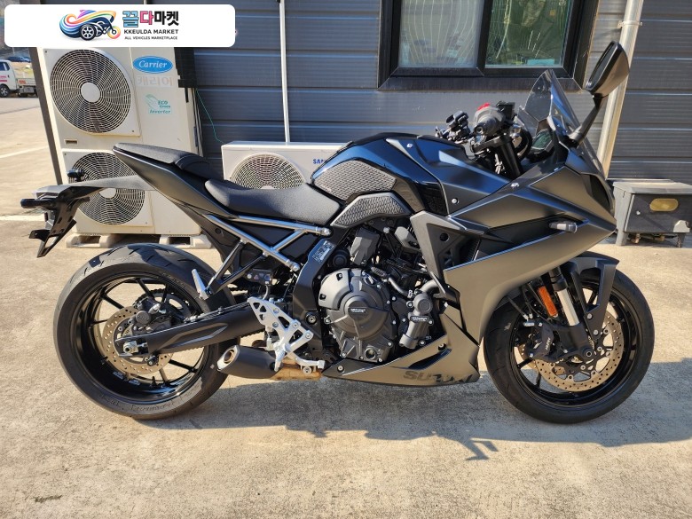 SLBIKE 2025년식 스즈키 GSX-8R 블랙 신차급 판매