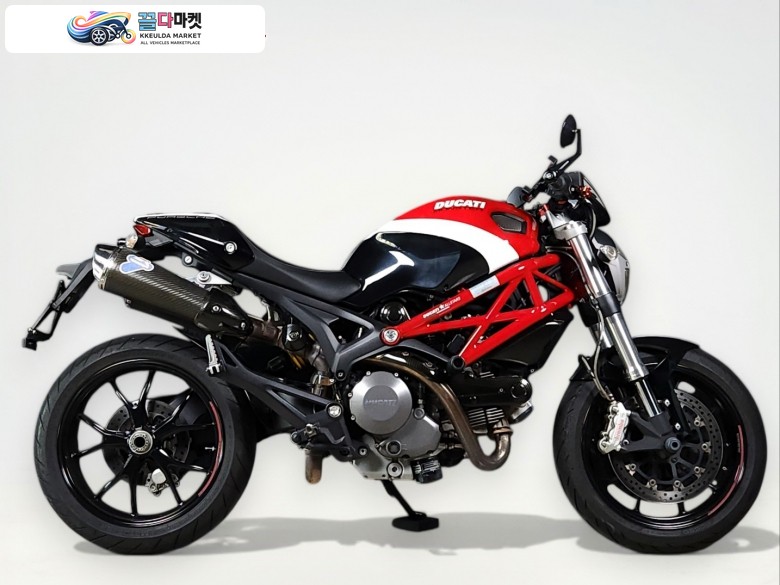 [ DUCATI ] 몬스터796 스포츠 네이키드 / 정픔 떼르미뇨니 슬립온 / 무사고 중고 매물 / 매입 및 대차 가능 / 후불 배송 서비스
