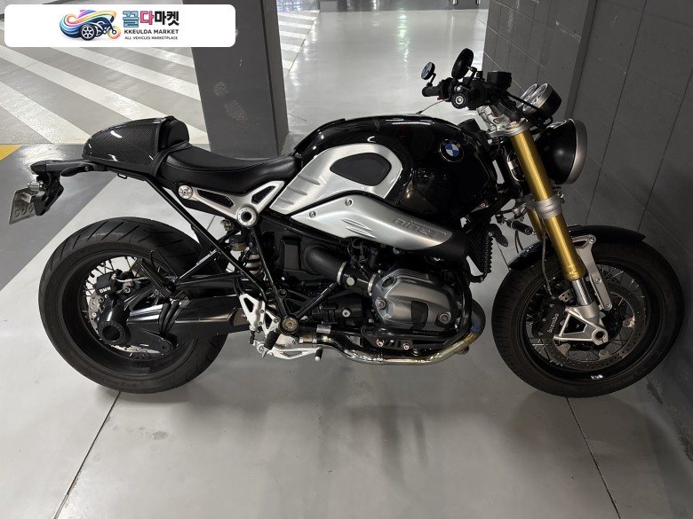 BMW R9T 알나인티 판매합니다