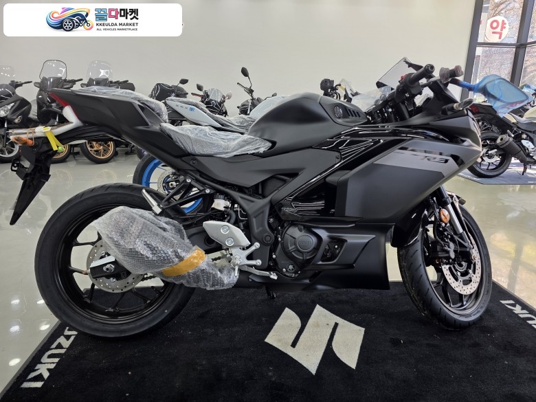 -진주신평오토바이-  -야마하 YZF-R3 (ABS)-  - 2026년식 신차-  - 블랙-