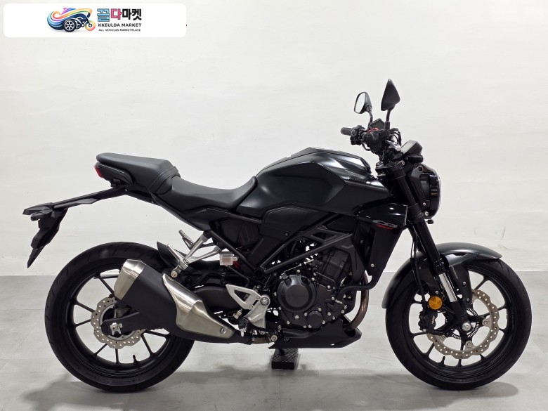 (전국무료배송) 1인신 24년식 25년 출고 혼다 CB300R 신차급 차량 판매/대차
