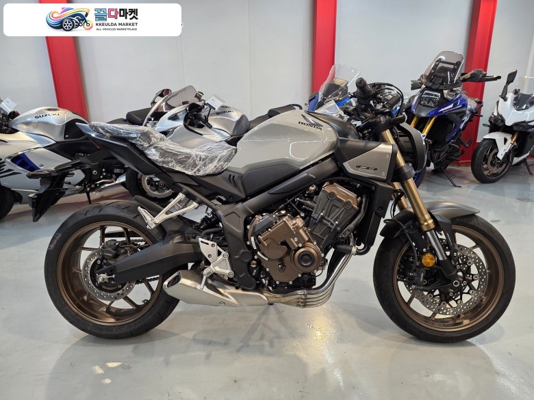 혼다 CB650R E클러치 그레이컬러 신차판매합니다(당일출고가능 전국탁송가능)