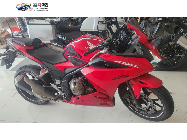 혼다 cbr500r~~2021년식 무사고 블랙박스2채널장착~