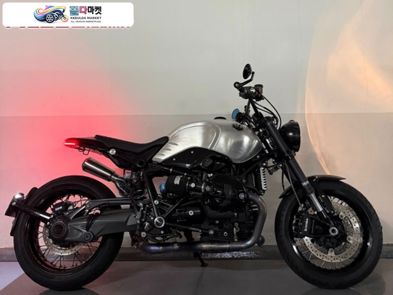 사용검사없이 이전가능한 14년식 BMW 알나인티 노멀 R NINE T 노말 풀티탄배기,풀커스텀차량 판매합니다.