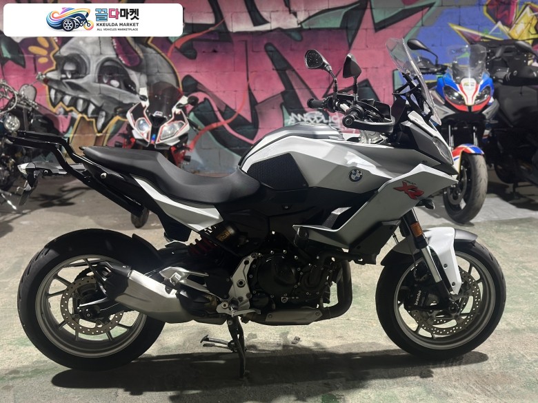 BMW F900XR 2022년식 1만KM 1인신조 관리잘된차량판매합니다.
