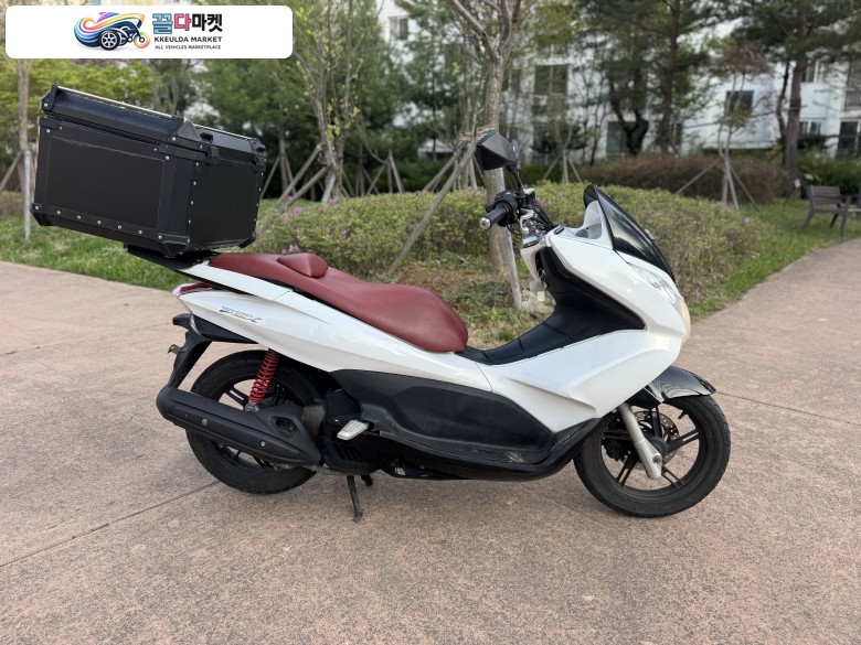 혼다 pcx125 2014년식 화이트컬러 짧은키로수 판매합니다