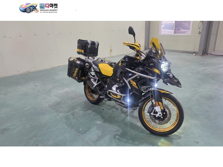 BMW1250GS 40주년 에디션(아크라포빅)기변외..