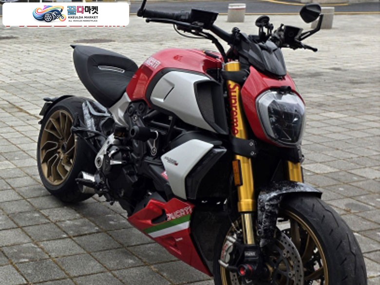 두카티 디아벨1260s 판매합니다.