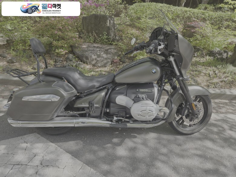 (개인매물) 22년식 5459키로 탄 BMW R18B 맨하탄 옵션 719 모델 입니다.