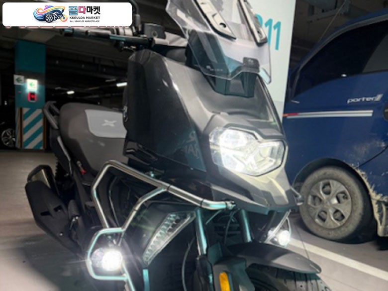 BMW C400X 민트급