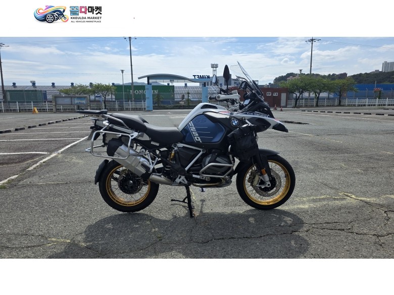 부산 2023년식 BMW R1250GSA 판매합니다.