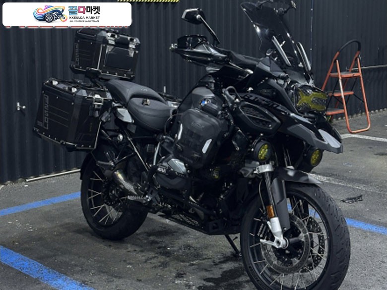 R1250GS ADV 트리플 블랙 / 올블랙 파츠 튜닝