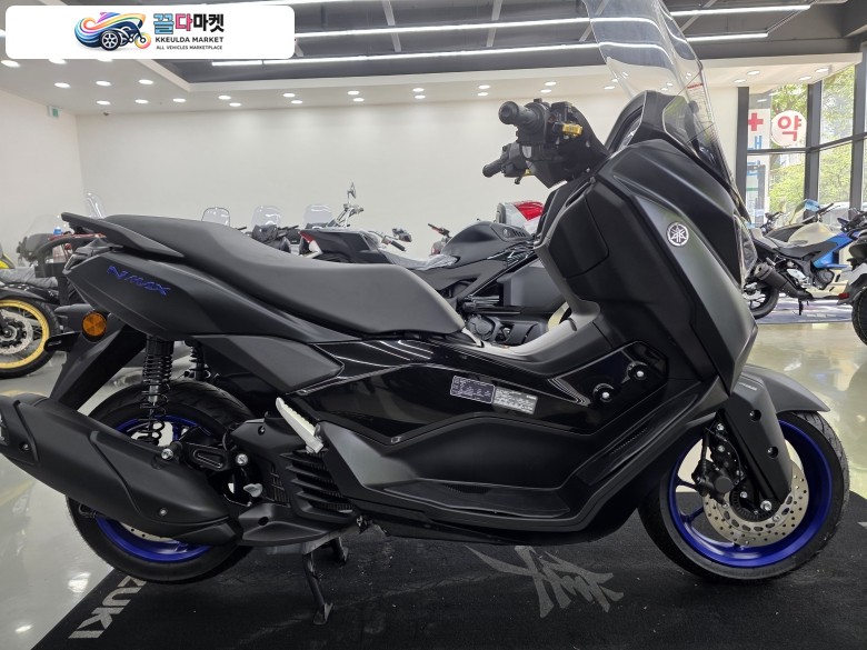 -진주신평오토바이- -야마하 NMAX125 ABS- -신차컨디션의 바이크- -2025년식 4,270km 주행한 바이크-