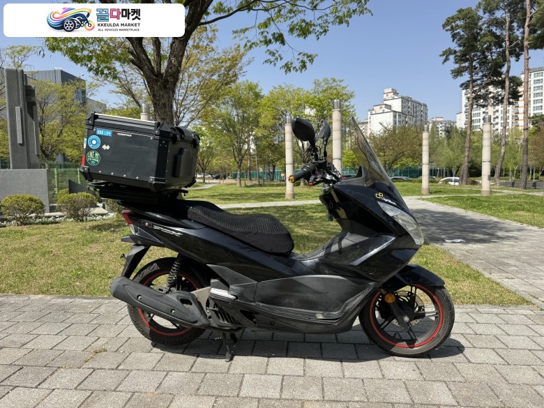 혼다 PCX125 16년형 연비 내구성최상 초 가성비차량 팝니다