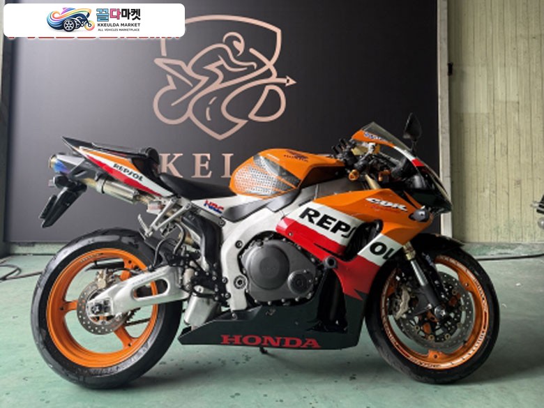 Cbr1000rr/07년/6.2만/커스텀머플러구변o/상태최상