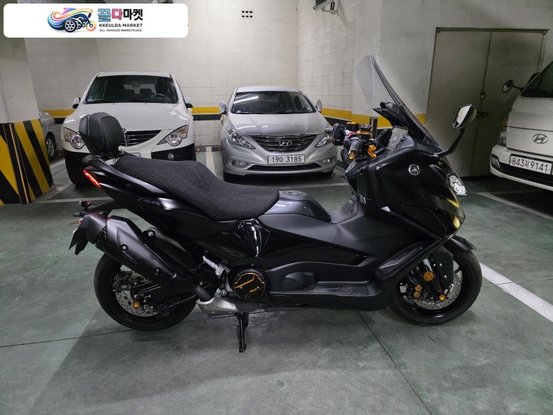 2024 TMAX 3천키로 판매합니다. 1350만원