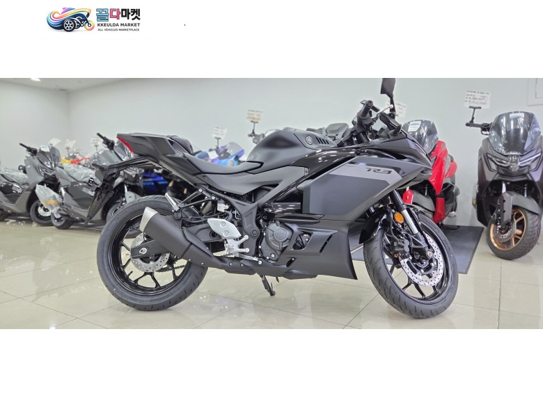 2026년 YAMAHA YZF-R3 블랙컬러 판매 합니다.