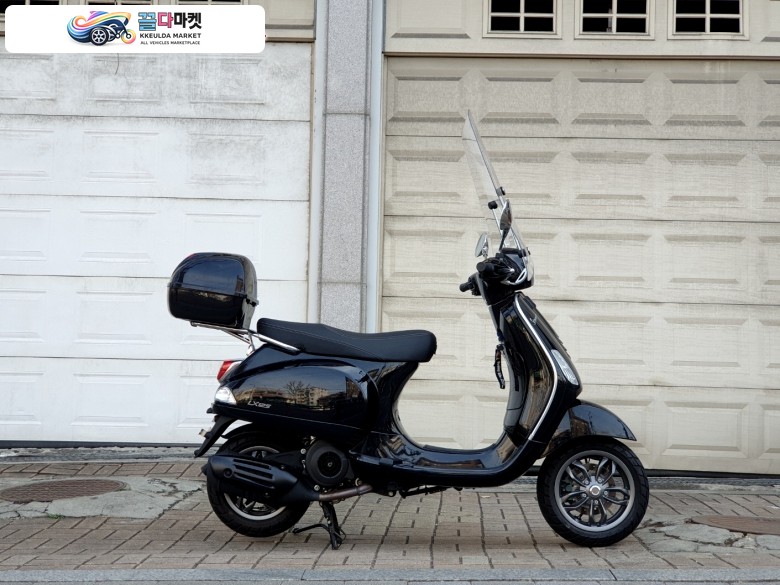몽키바이크 - 23년식 베스파 LX125 (S+급!1인신조!무사고!무꿍!1400KM실주행!점검완료!) 오토바이매입!대차가능!전국바이크매입!
