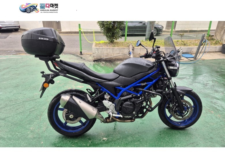 2022년식 1405km 스즈끼 SV650A 판매합니다.