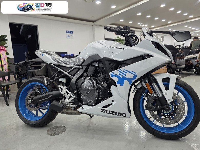 스즈키 GSX 8R 26년식 신차 판매합니다