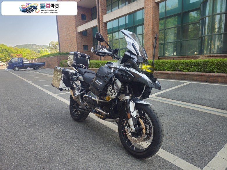 22년식 bmw r1250 어드방 팝니다
