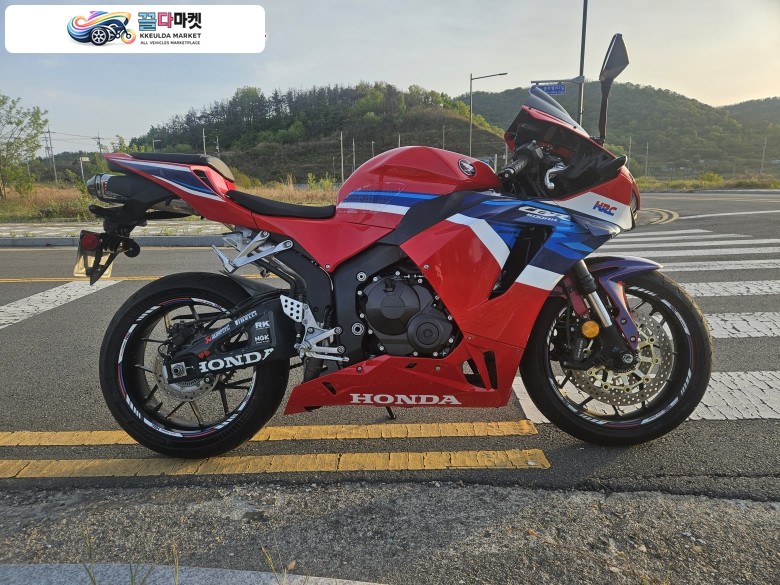 CBR600RR 25년식