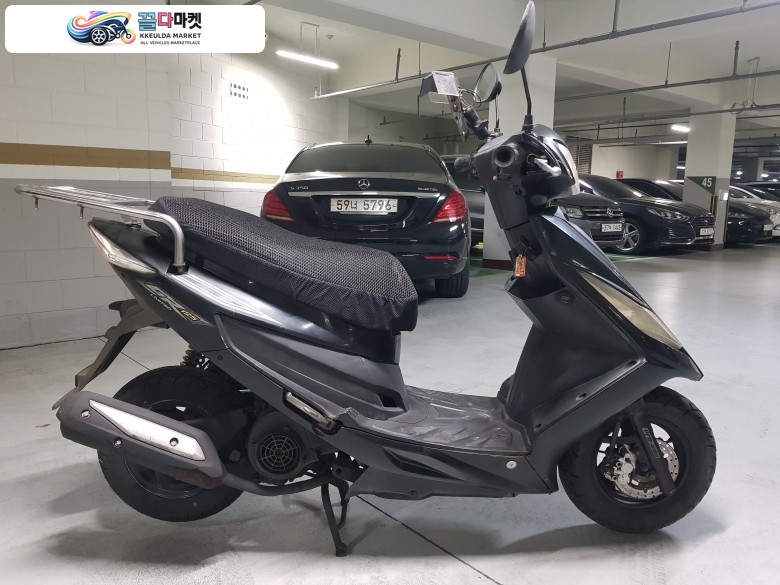 서울 동대문구에서 13년식 SYM GR125 카브버전 판매합니다.