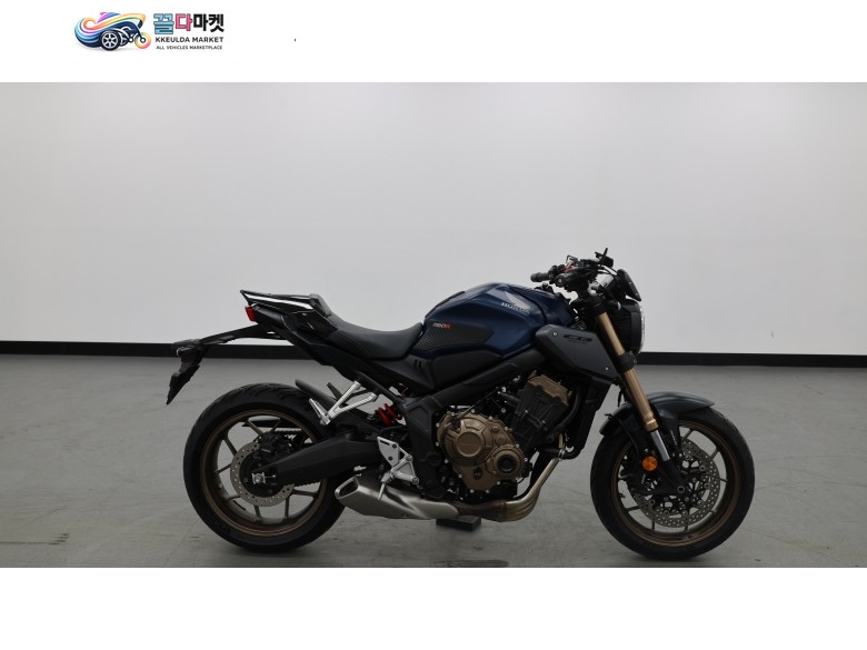 [ 매버릭바이크 ] / 깔끔한 실사용 옵션, 네이키드 감성 혼다 CB650R 판매합니다.