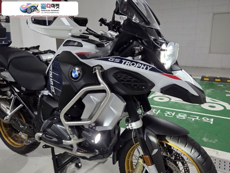 2023 BMW R1250GSA 트로피 모델 판매합니다.