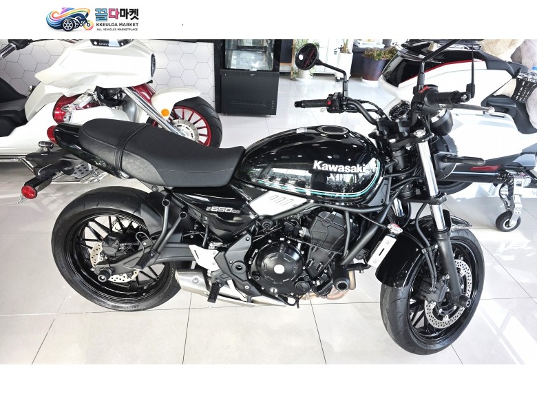 2022년식 가와사키 Z650RS 중고 당일출고 가능!