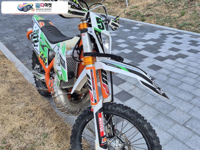 Ktm250 2t 식스데이 팝니다