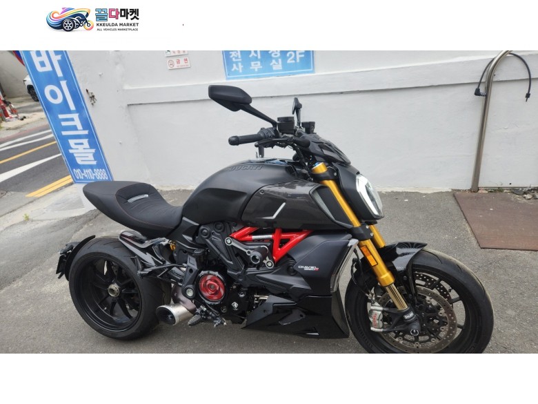 두카티 디아벨1260s~~올리즈 포크~아크라포빅 머플러 사운드 예술입니다~~무사고