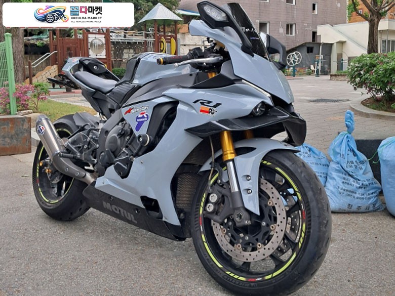 야마하 yzf r1 팝니다