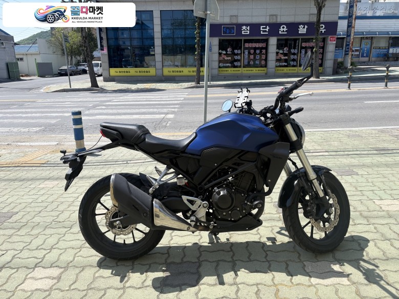 cb300r 판매합니다