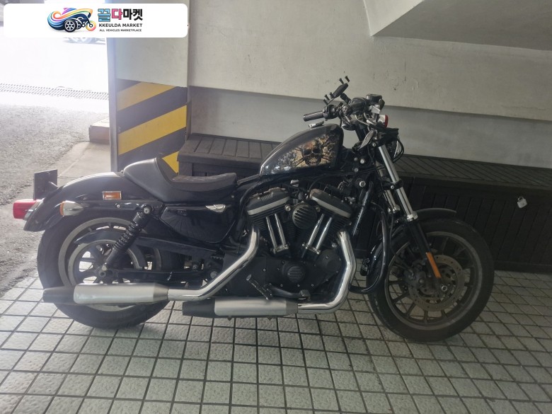 할리 데이비슨 2012년 스포스터 XL883R 로드스터 판매 순정