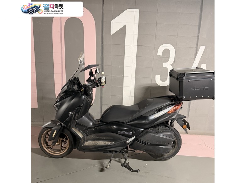 XMAX300 21년식 팝니다