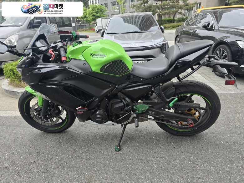 닌자650