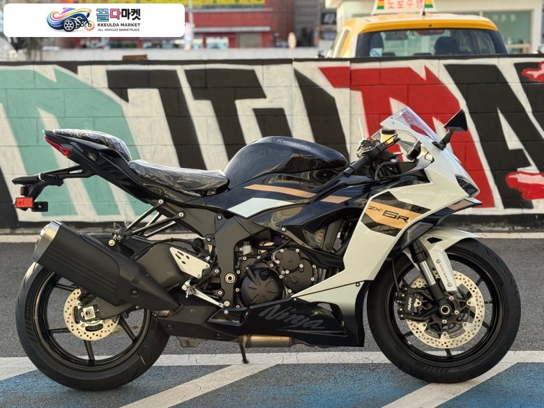 모토몰 - 전국최대 종합바이크 쇼핑몰 / 2026년식 닌자 ZX-6R 636 ABS 화이트칼라 즉시출고 제1금융권 저금리 현금할부 /
