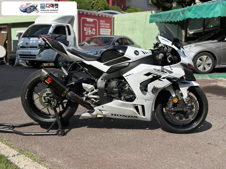 부산] 혼다 CBR1000RR-R 판매합니다.