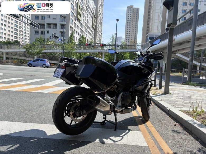 상태 너무 좋은 f900xr 판매합니다.