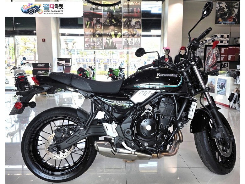 2022년식 가와사키 Z650RS 중고 당일출고 가능!
